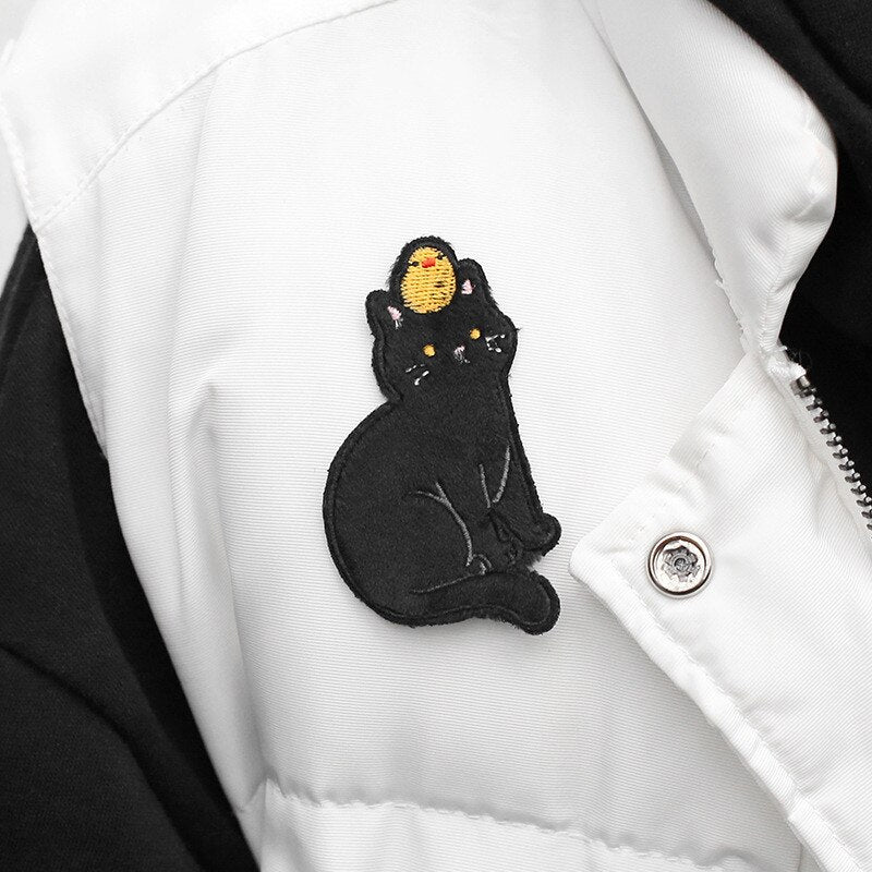 1 Piece Embroidered Cute Black Cat Patches Clothes Bags DIY Applique Embroidery Parches Iron On Patch for Clothes Caps