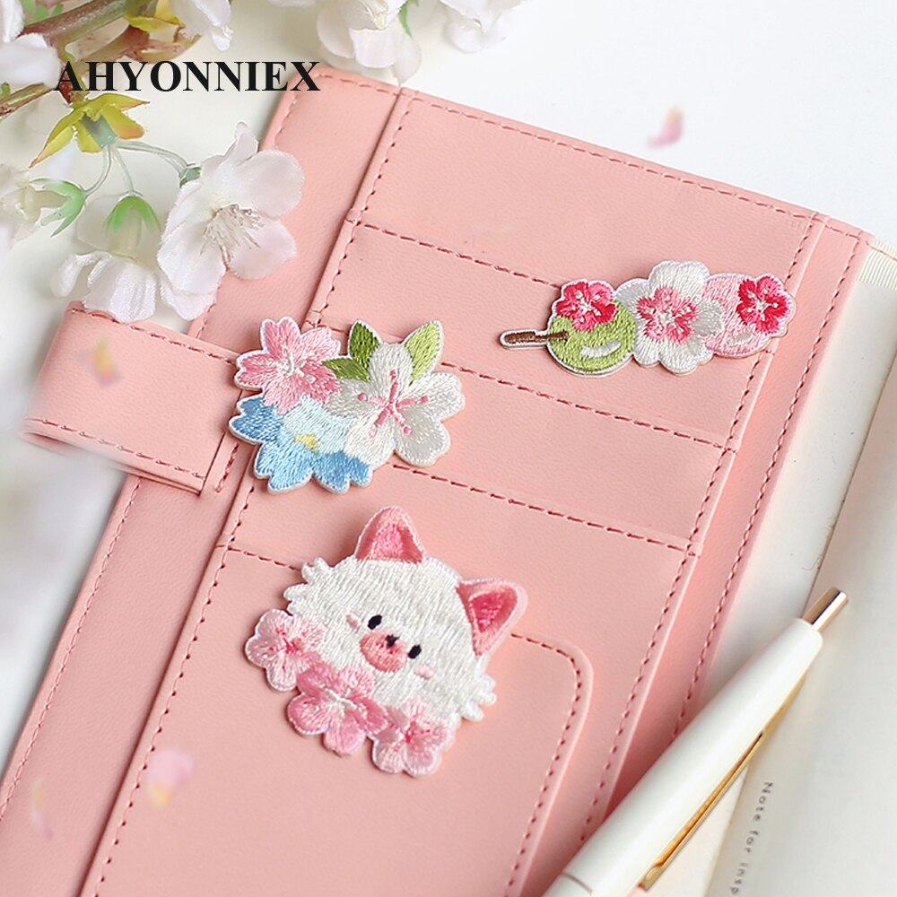AHYONNIEX 新桜の花の刺繍パッチバッグジーンズ犬猫アイアンでパッチ服小さな DIY パッチ